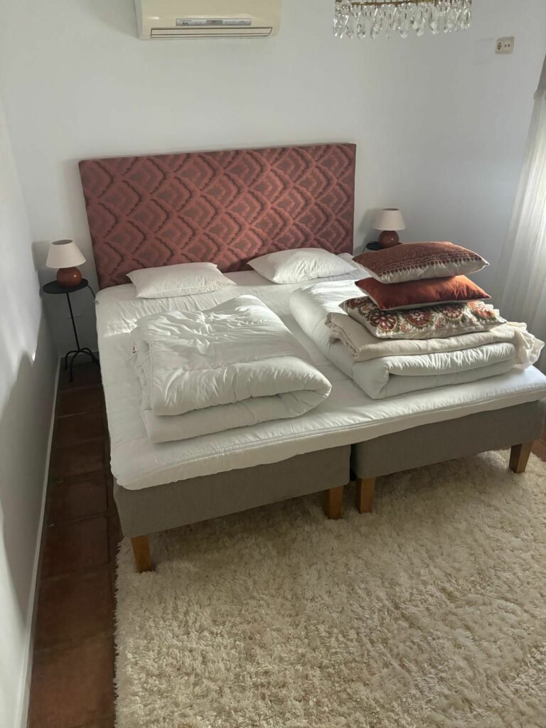 c3a65646da7fedafec90c42b0b7bad4b - 9