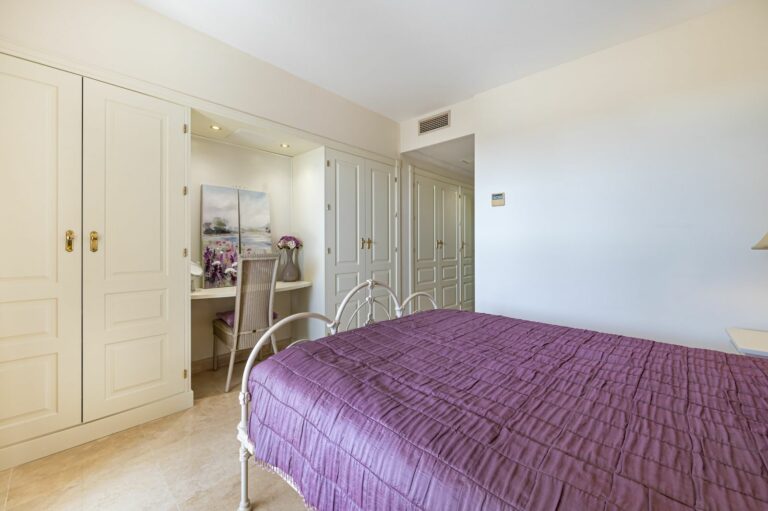 c44b09bbff9b5ef0245eb04ca6c26120 - 16