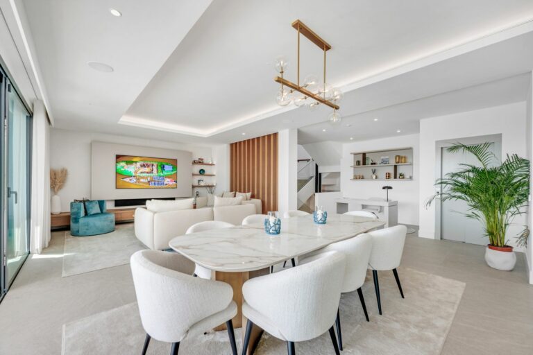 c4f7b53766443464c6820a3770b47bfa - 11