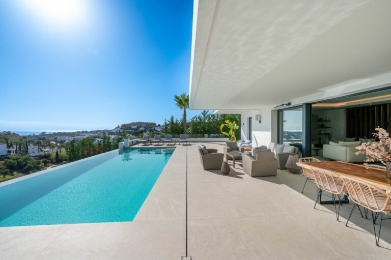 c4f7b53766443464c6820a3770b47bfa - 14