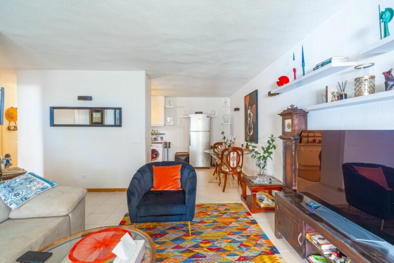 c62f57244850a0cb74c1b588e74d678e - 8