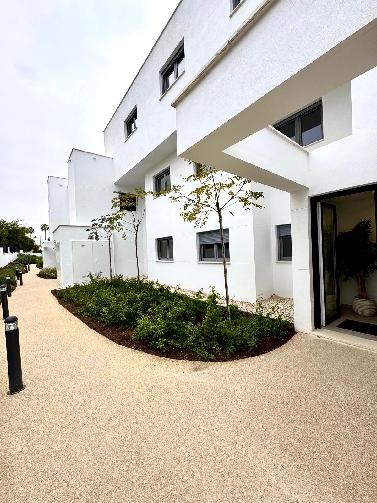 c7d4111c849bcdea5c74e1377e5b4e16 - 15