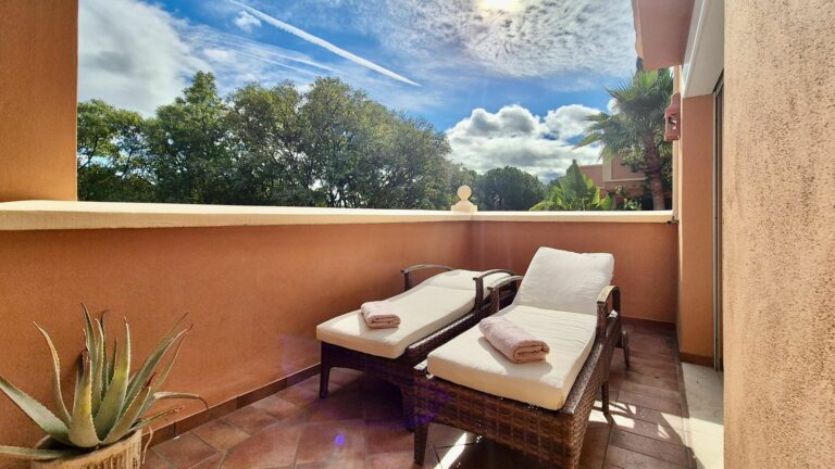 c81f517dbb2f0ecebd8ec2fd6c727ab7 - 12