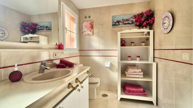 c81f517dbb2f0ecebd8ec2fd6c727ab7 - 15