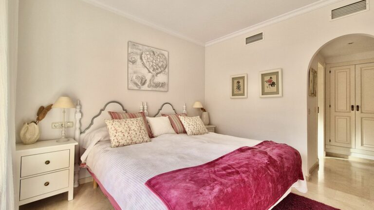 c81f517dbb2f0ecebd8ec2fd6c727ab7 - 4