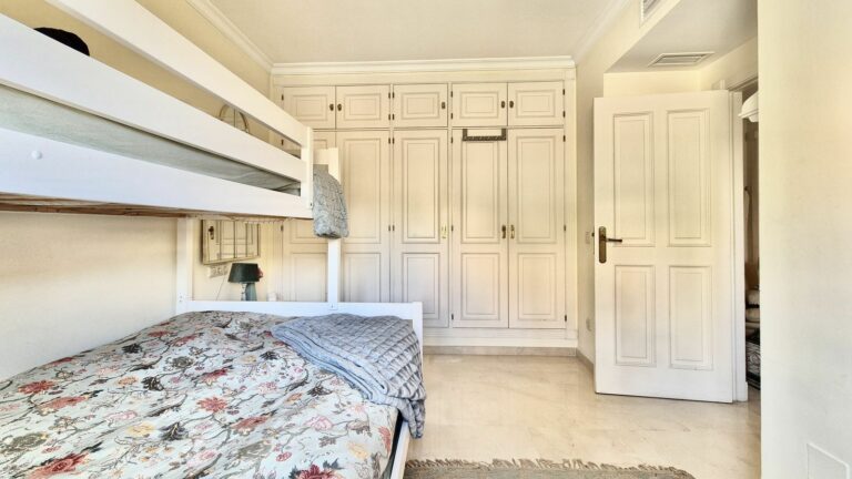 c81f517dbb2f0ecebd8ec2fd6c727ab7 - 8