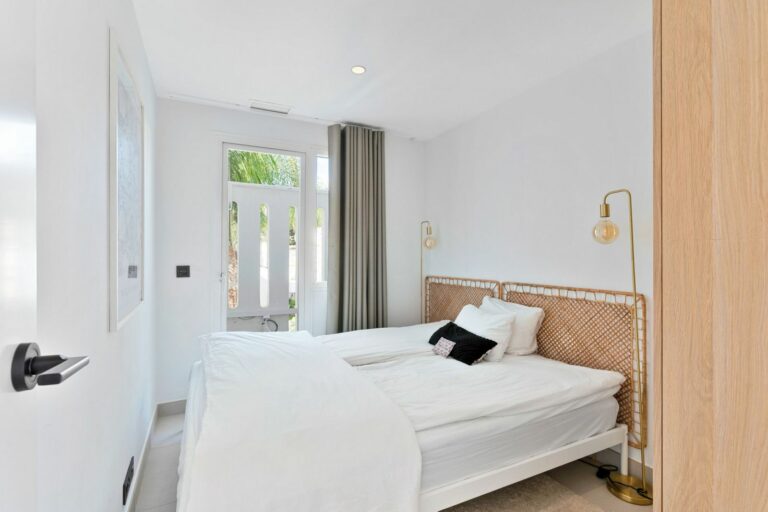 c8e9ada4bbdf27405b0330e0cb319399 - 11