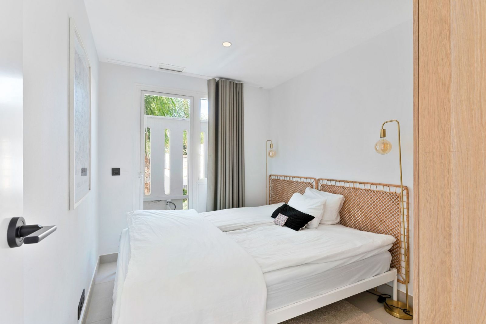 c8e9ada4bbdf27405b0330e0cb319399 - 11