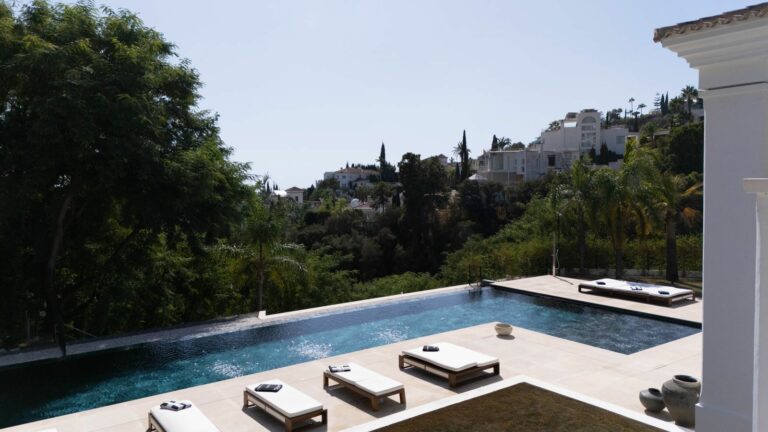 c90842b119c8905887223c4b3d0a43e4 - 10