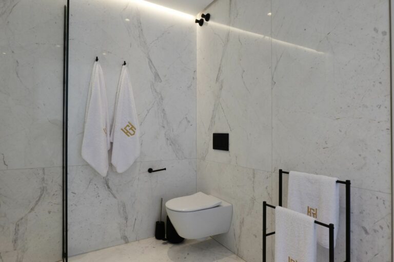 c90842b119c8905887223c4b3d0a43e4 - 15