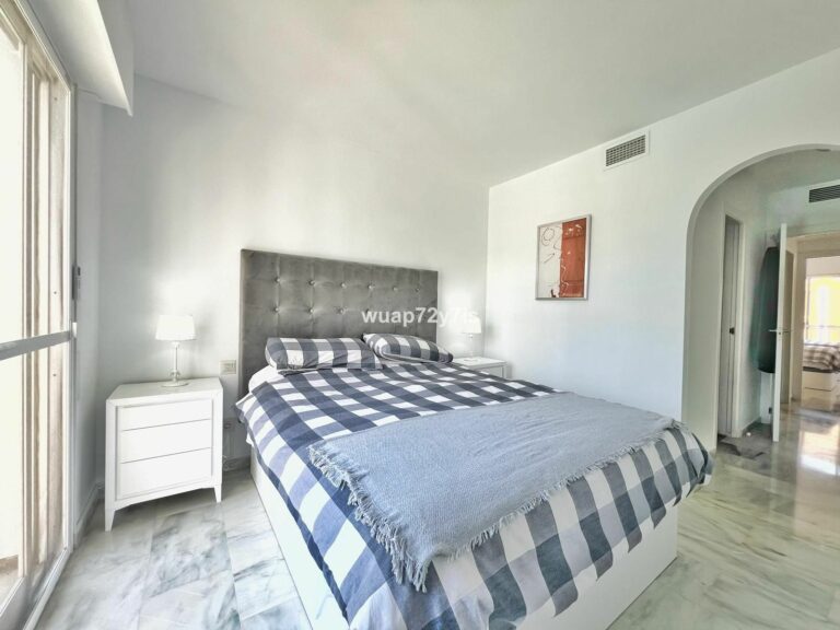 c9be2217393e0275bc9c845a2b15364b - 14