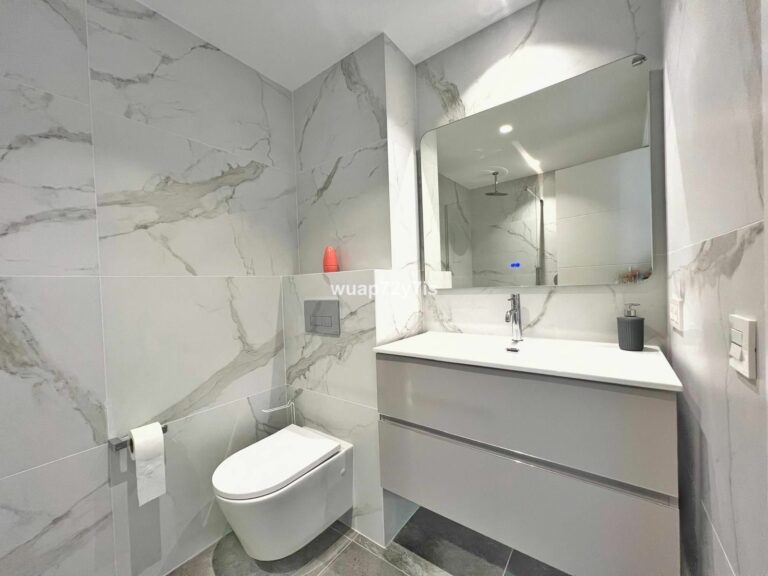 c9be2217393e0275bc9c845a2b15364b - 15