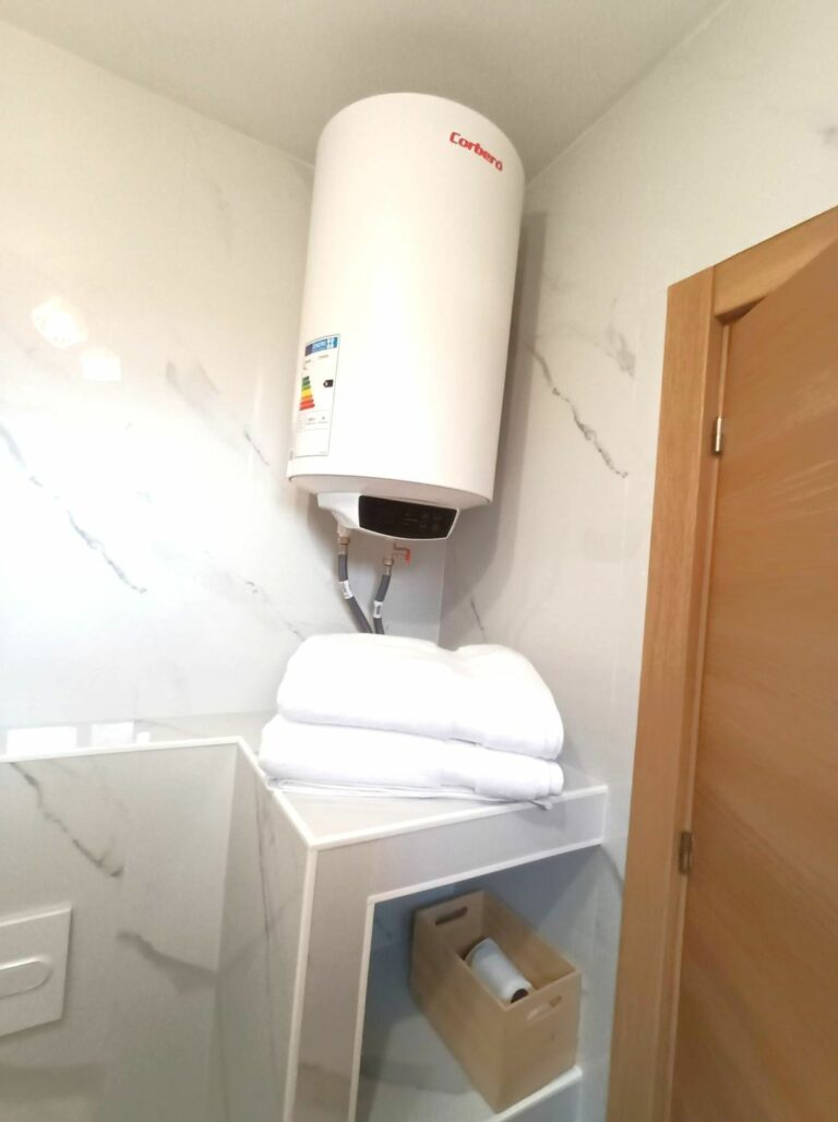 ccd518b5828943f13f83620d084b34b2 - 16