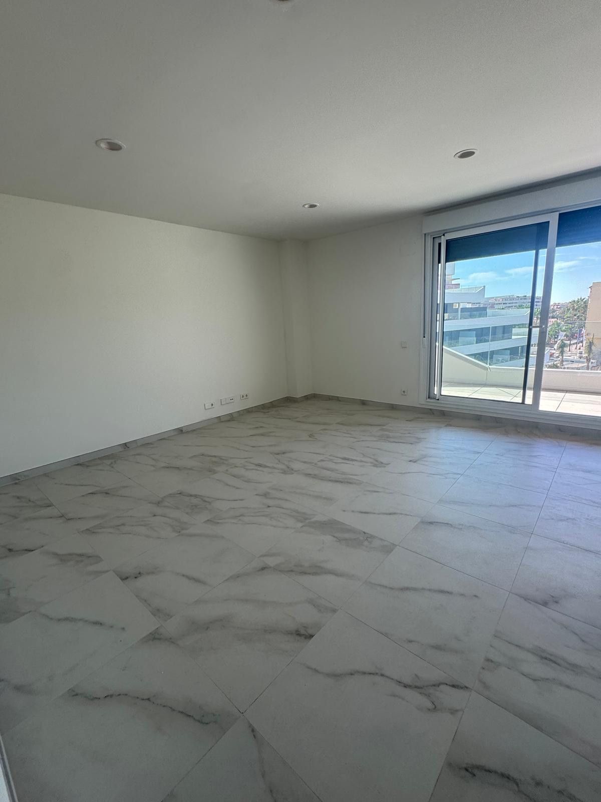 d0194ae6d8beec64c86ebb74bf6198de - 9