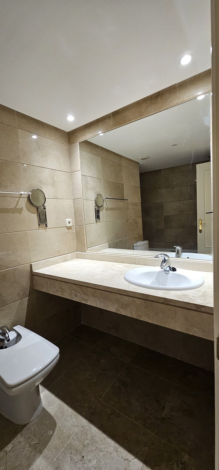 d3dfb8b995bc17853d7e2642204c395c - 11