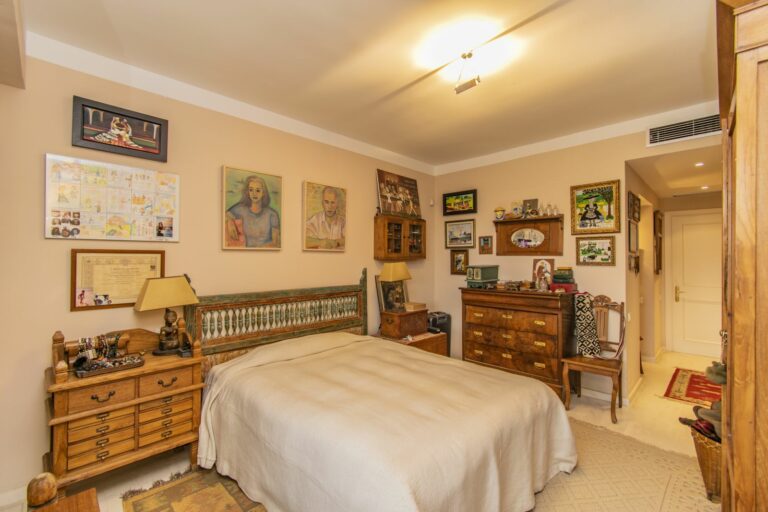 d40ca0f957db02999d57ec3fd952301b - 13