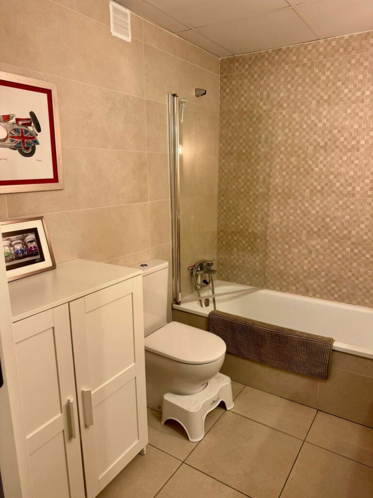 d441bb11fe38f706c304fa2bc80af409 - 15