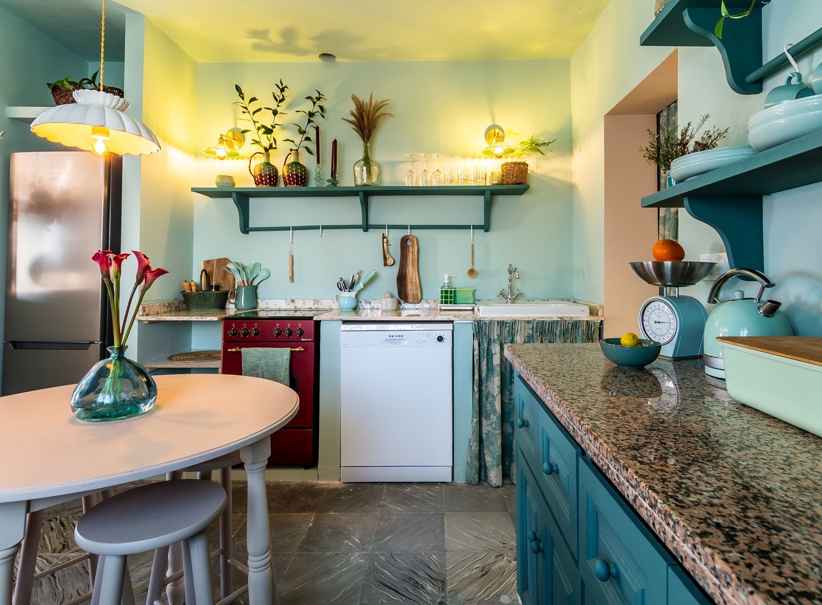 d4b8bac7d3e23c6f4269cab3321ef4c3 - 13