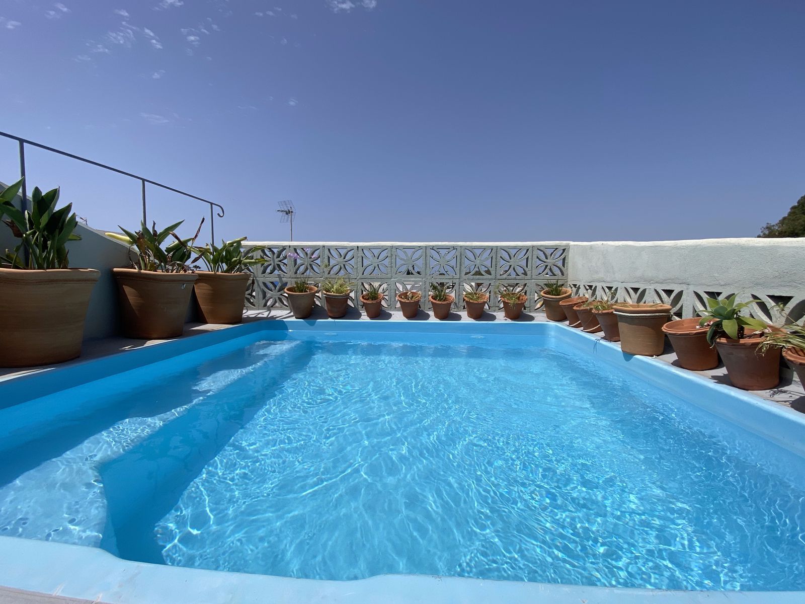 d4b8bac7d3e23c6f4269cab3321ef4c3 - 2