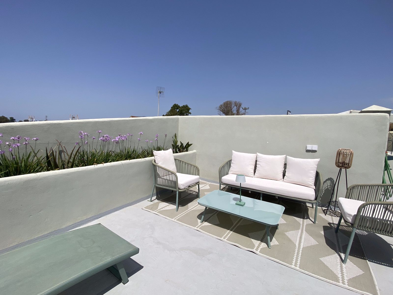 d4b8bac7d3e23c6f4269cab3321ef4c3 - 4