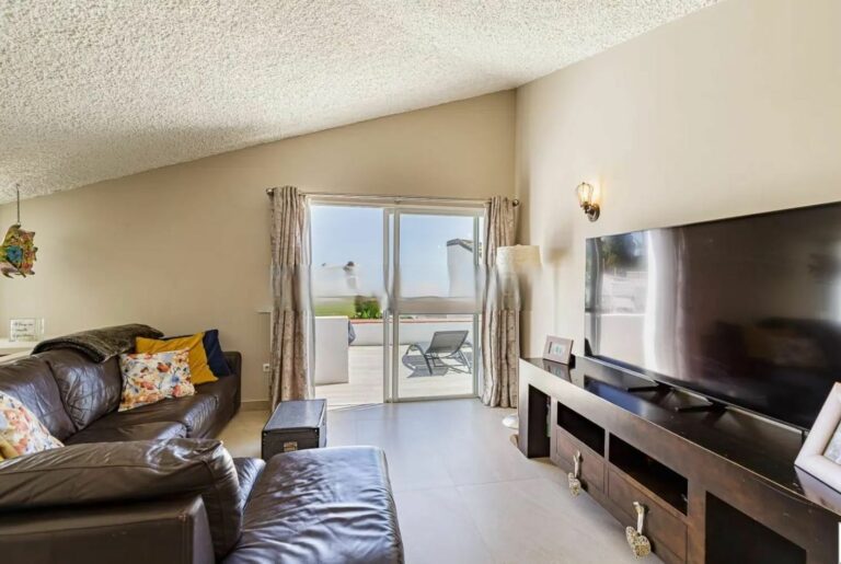 d4f79146daefaf0c3a5cacbcc7e3f301 - 8