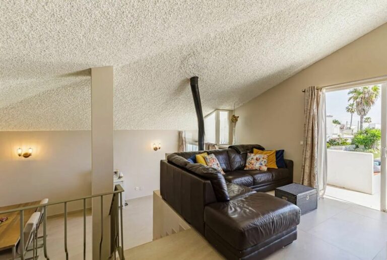 d4f79146daefaf0c3a5cacbcc7e3f301 - 9