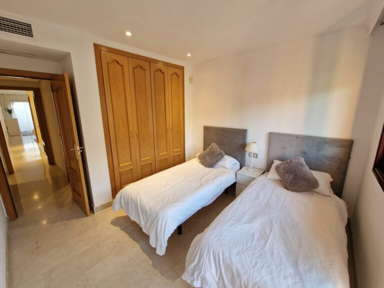 d50e6575188dcc1d4923d62038a55e29 - 14