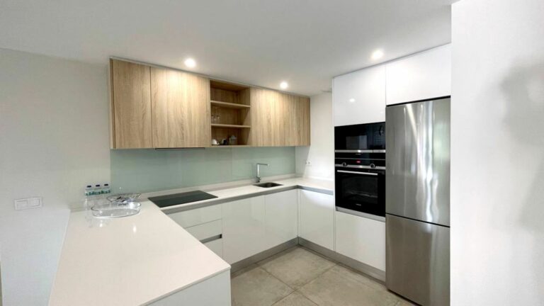 d595f3620154f2a0c246c188f7b4c276 - 5