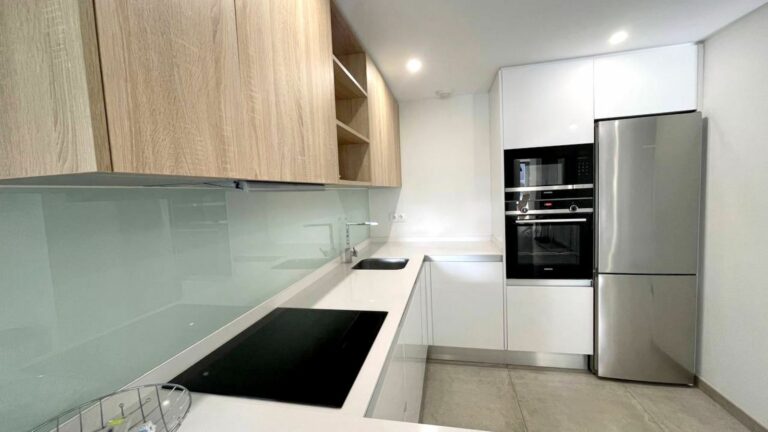 d595f3620154f2a0c246c188f7b4c276 - 6