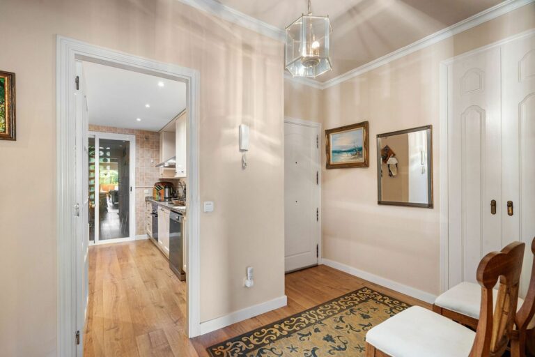 d8f1cfc8f6f6eab22c681d8ad3f5625b - 14