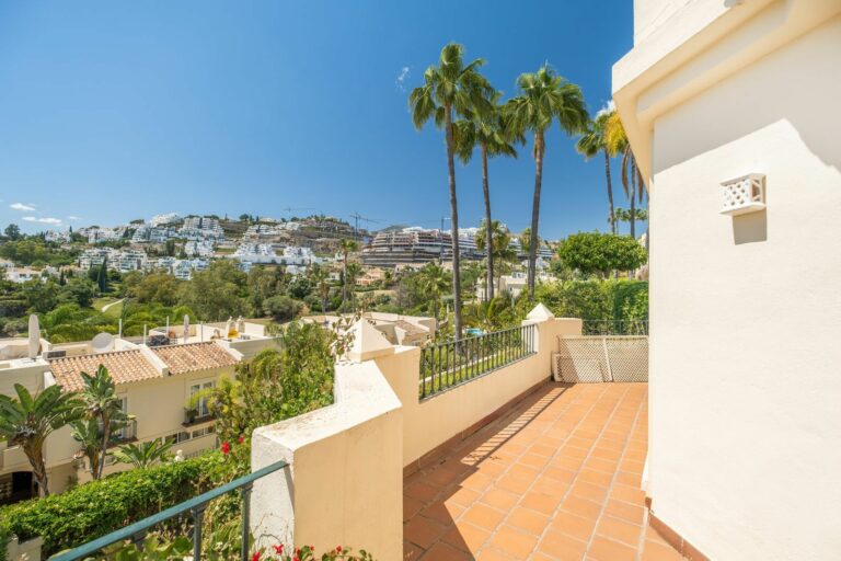 db5b61f821259f2bed29df7092e1930a - 10