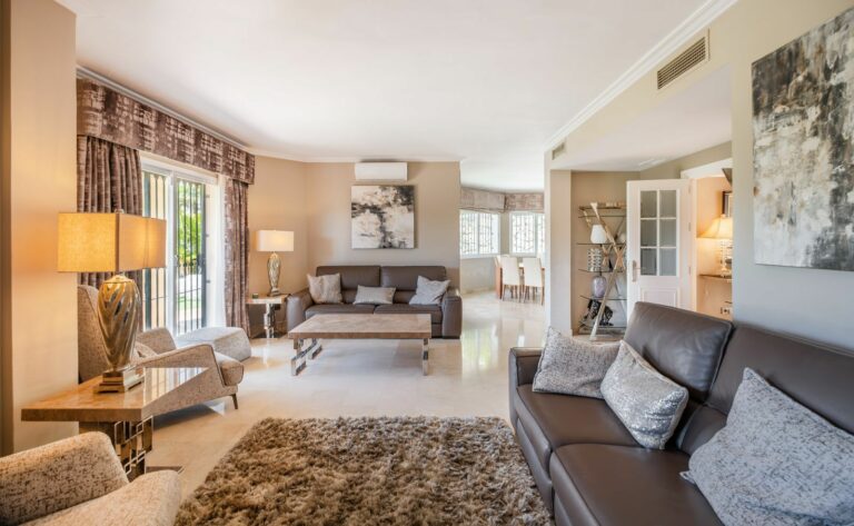 db5b61f821259f2bed29df7092e1930a - 2