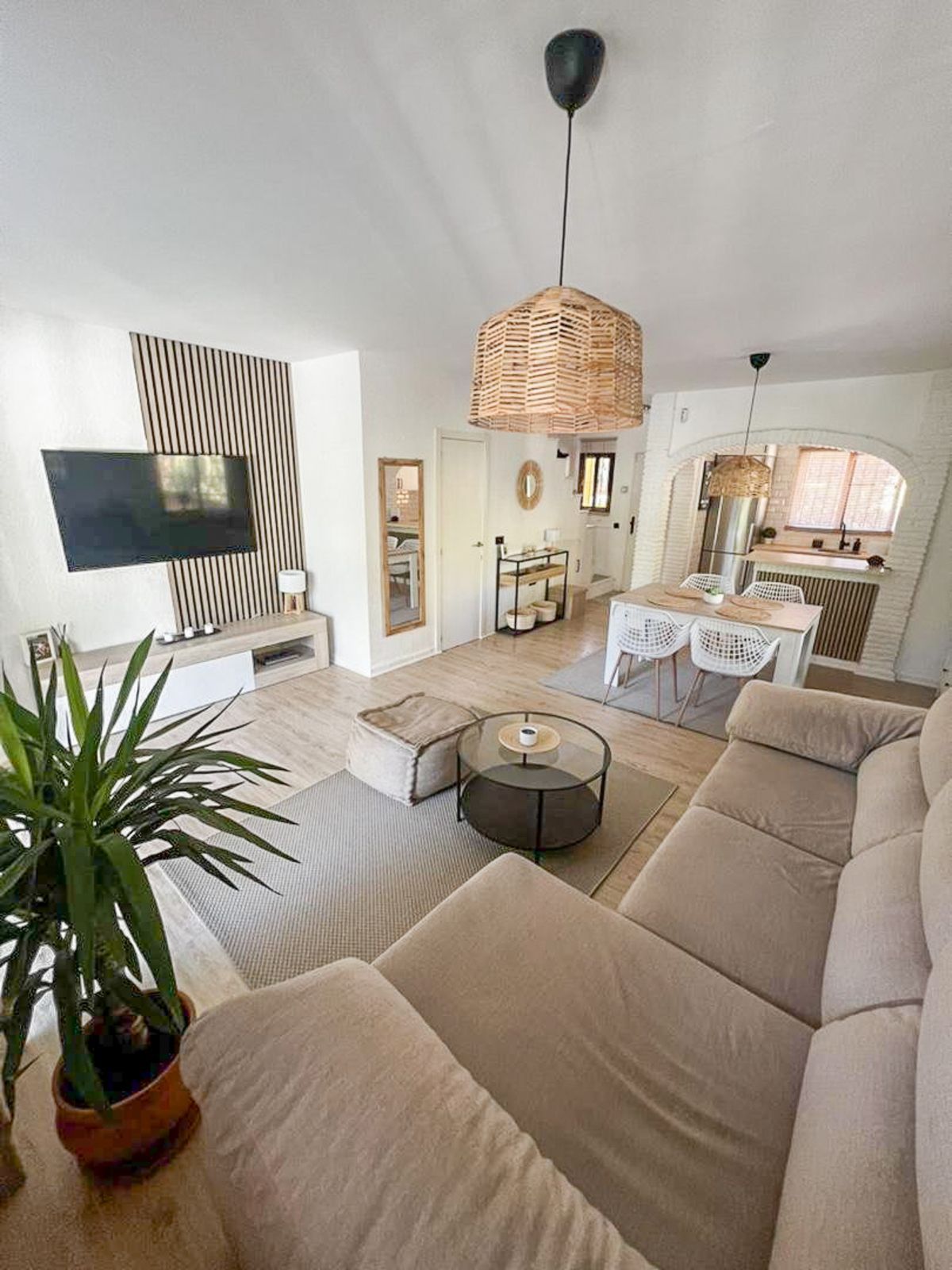 dfb65f5a26e2050348fc28705a1aed6d - 3