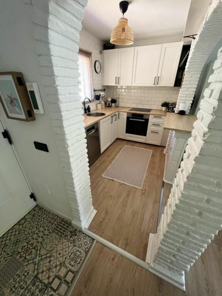 dfb65f5a26e2050348fc28705a1aed6d - 6