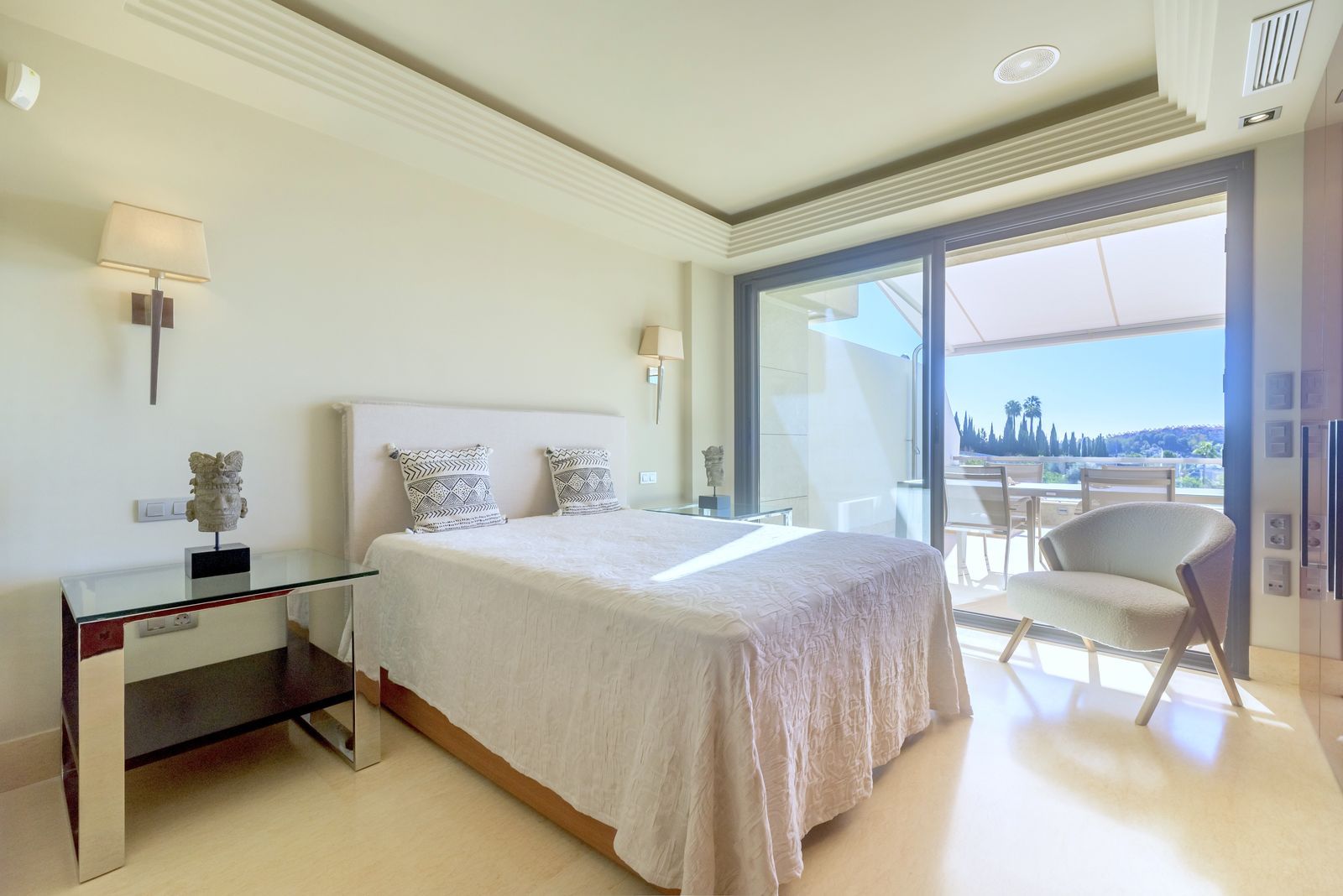 dfe2ba2e0a97fe18961582144068db06 - 9