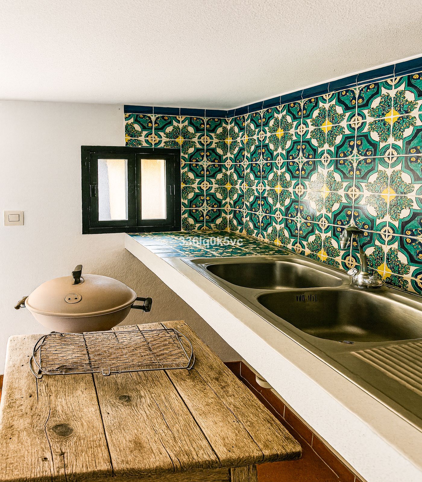 e25007adfe19039e2e43b513ff58614c - 16