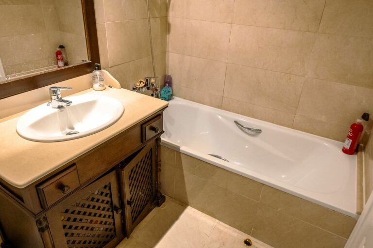 e2a1a279a3123f2276c43e2141956483 - 15