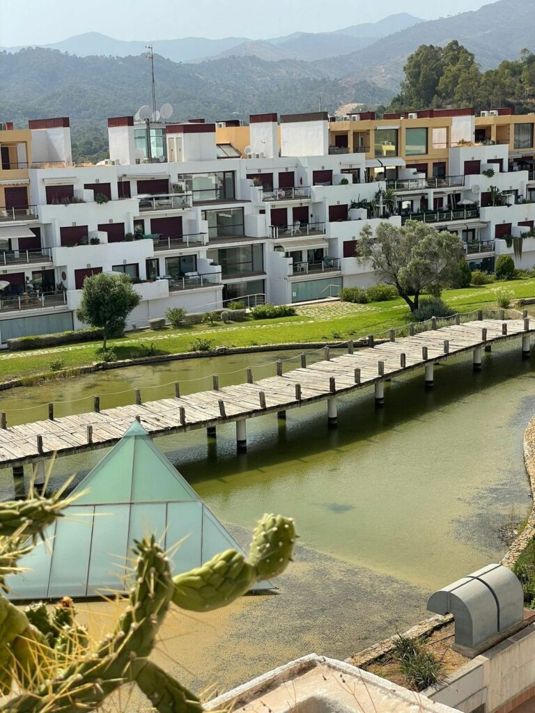 e2d5a4b0da0b39c5dfe9124cfde038d7 - 16