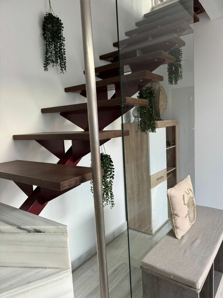 e2d5a4b0da0b39c5dfe9124cfde038d7 - 5