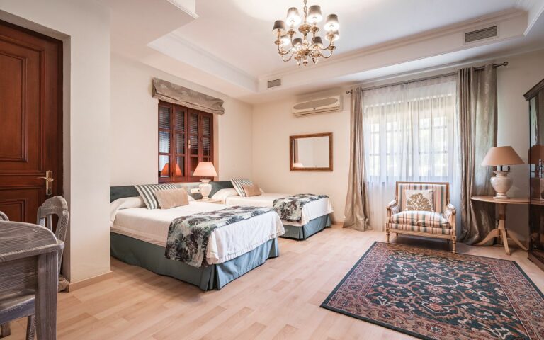 e3451aac2f5e929438c7fea7c5ae5fa6 - 12