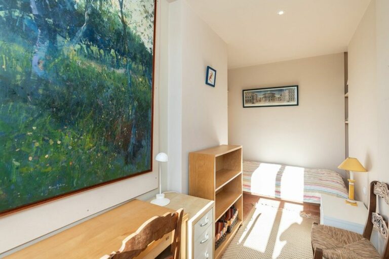 e3d4470d1e840aedcbcd161806803350 - 14