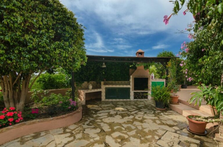 e40f02b45372f99829a65e919708d752 - 16