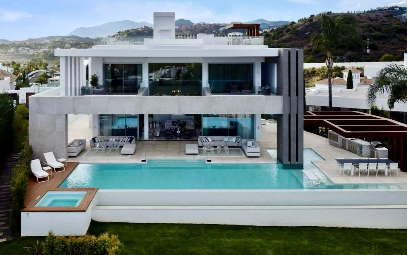 e48ec5dfb871e187081a8adb6dd1c1d4 - 1