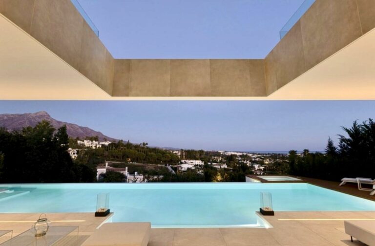 e48ec5dfb871e187081a8adb6dd1c1d4 - 14