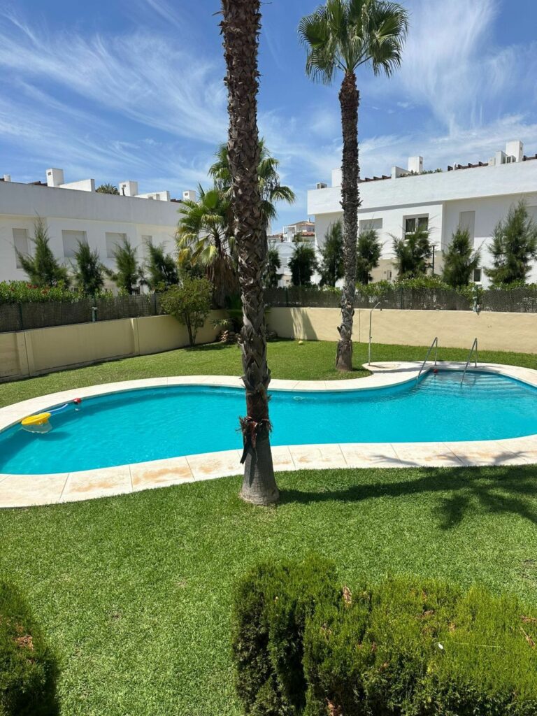 e5440dac43ea16312f4fd3f9efef7007 - 1