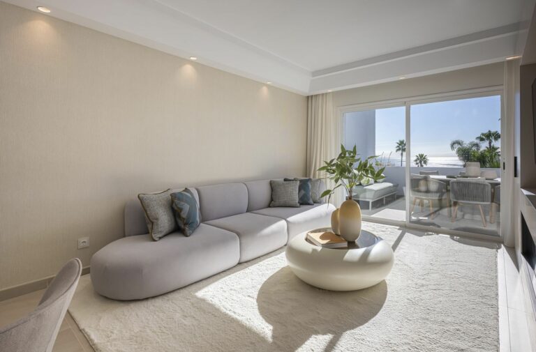 e60056d8355445d45b9749b3c3dd1580 - 8