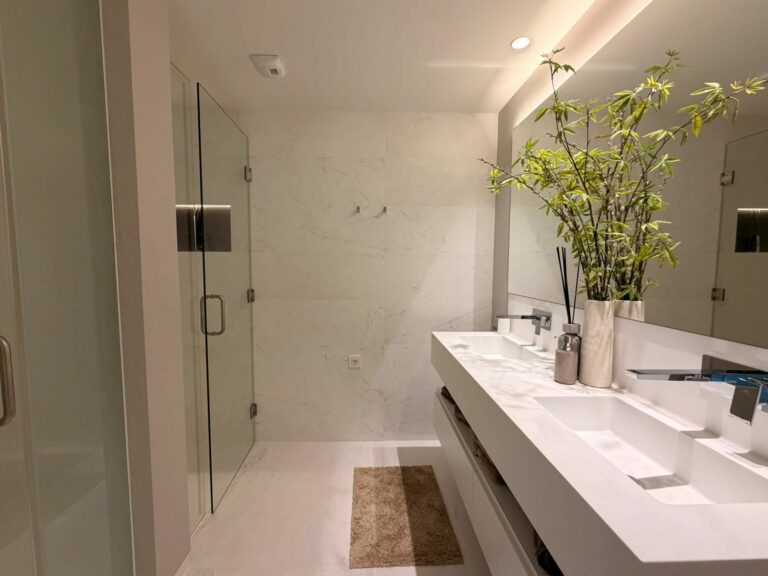 e6226169aa50254bbce0913fe65eb1ee - 16