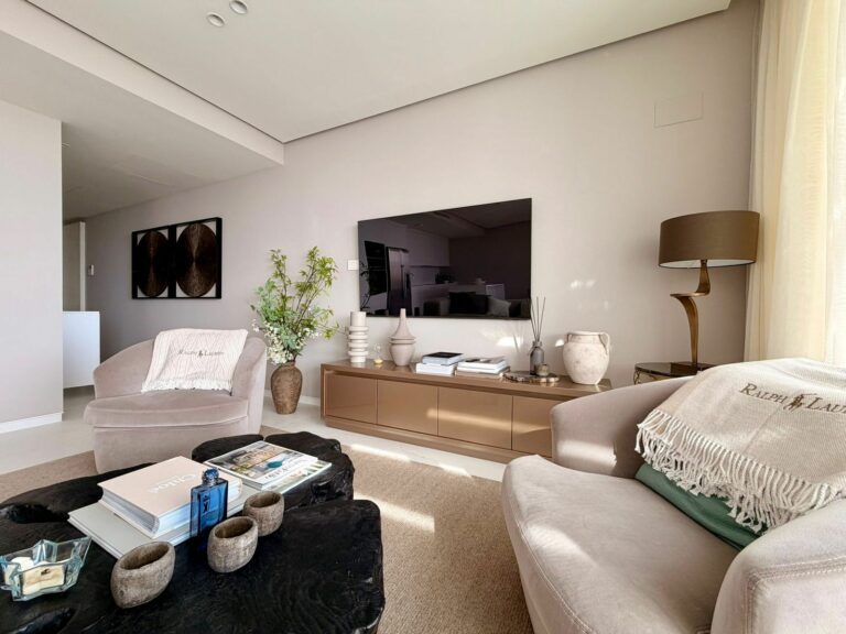 e6226169aa50254bbce0913fe65eb1ee - 4