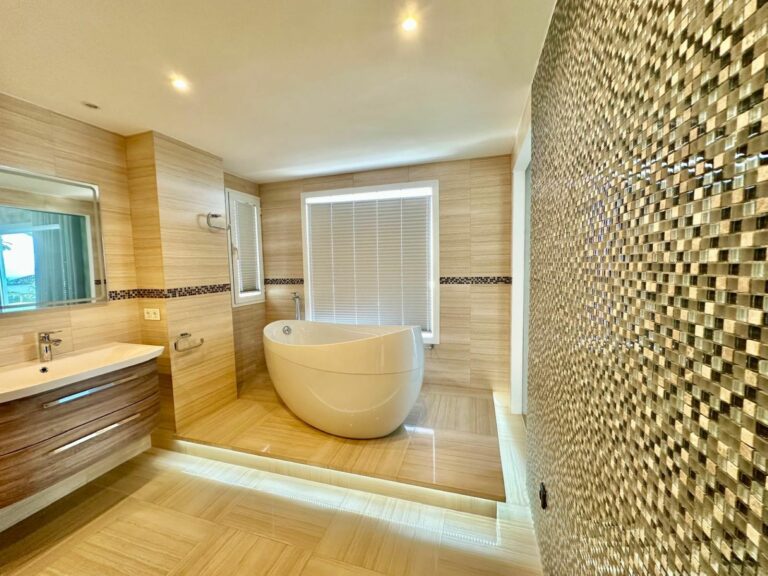 e6ad4645b7eefdcf7b1d77cc3b269cfb - 16