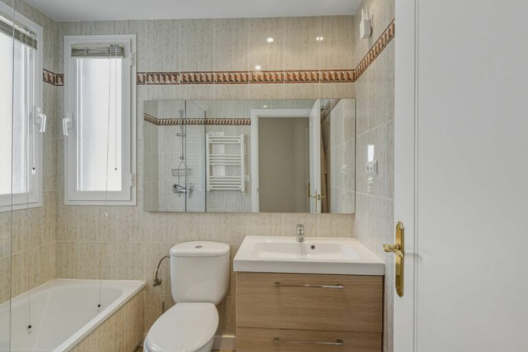 e6bb932f9c75398b6a7ef2617ef6ee14 - 12